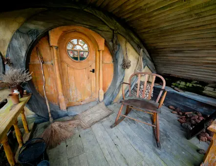 Hobbiton Movie Set