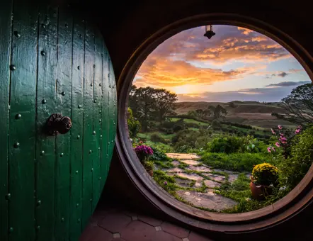 Hobbiton Movie Set